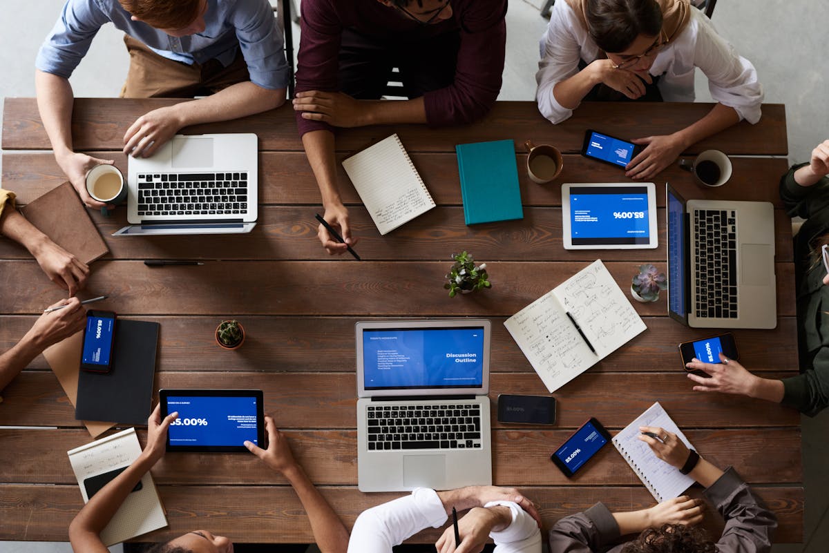 SMB Marketing Weekly: Nov 3-10, 2025